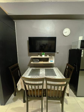 Field Residences -1 bedroom Comfort Inn